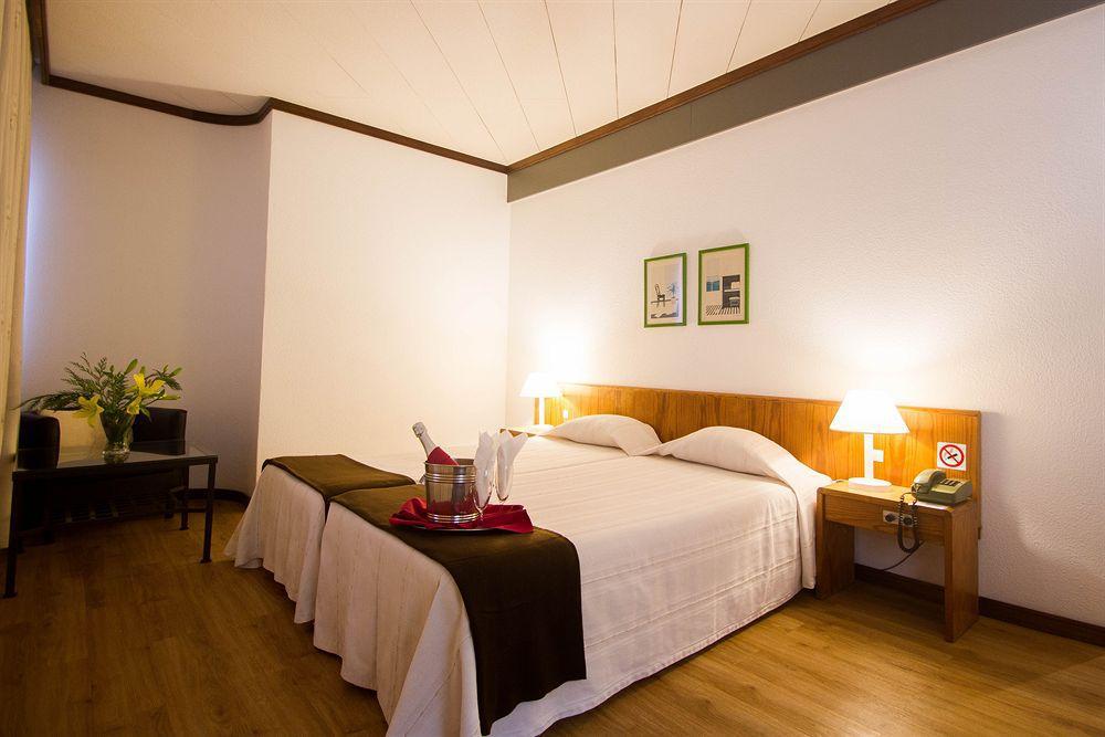 Hotel Windsor Funchal  Room photo